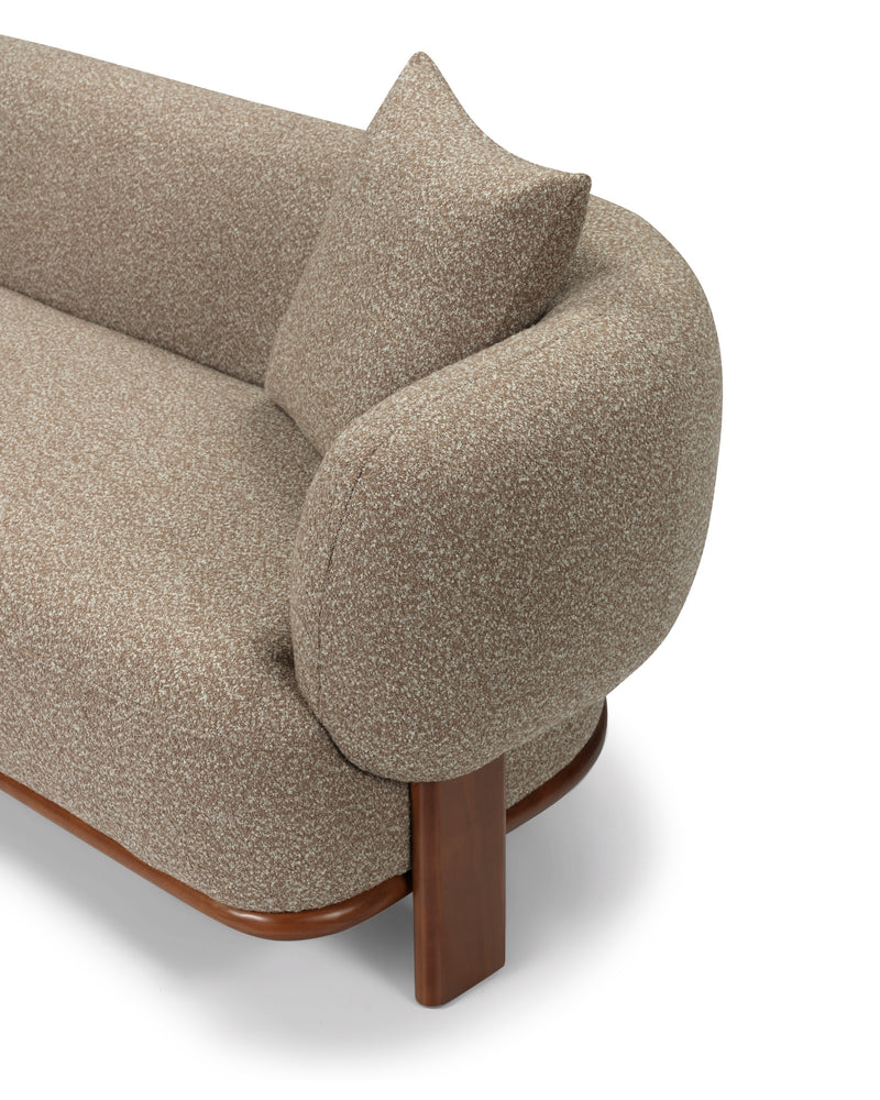 Hugo Sofa in Praline Crème, close-up detail