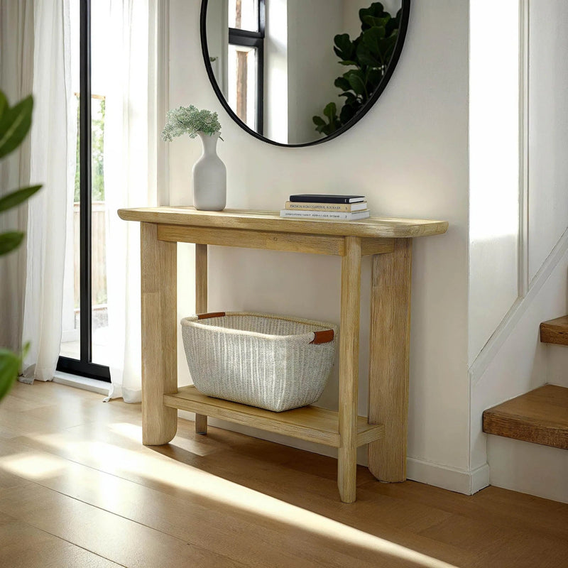 Mariela Console lifestyle