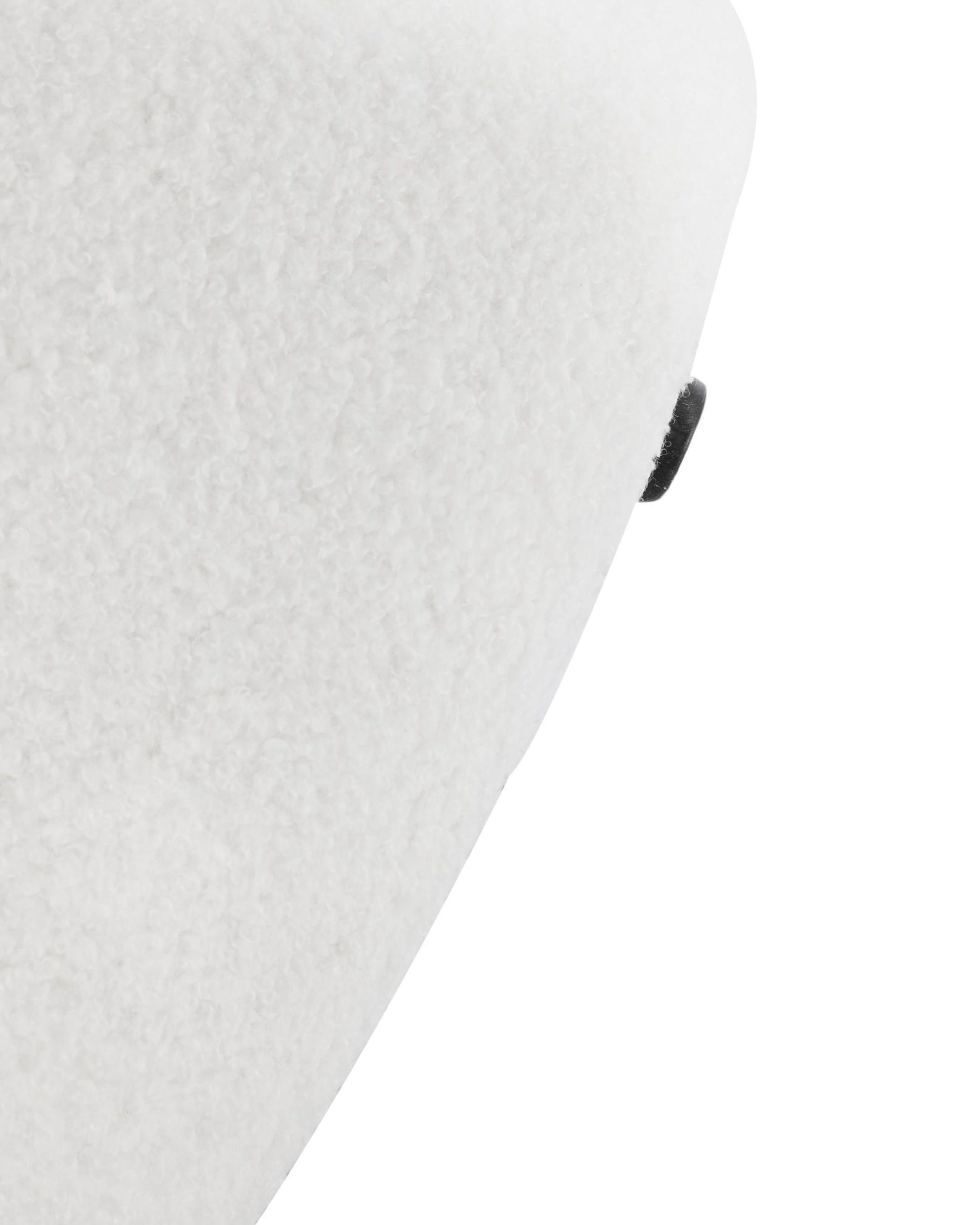 Pouf Ottoman whipped-vanilla side